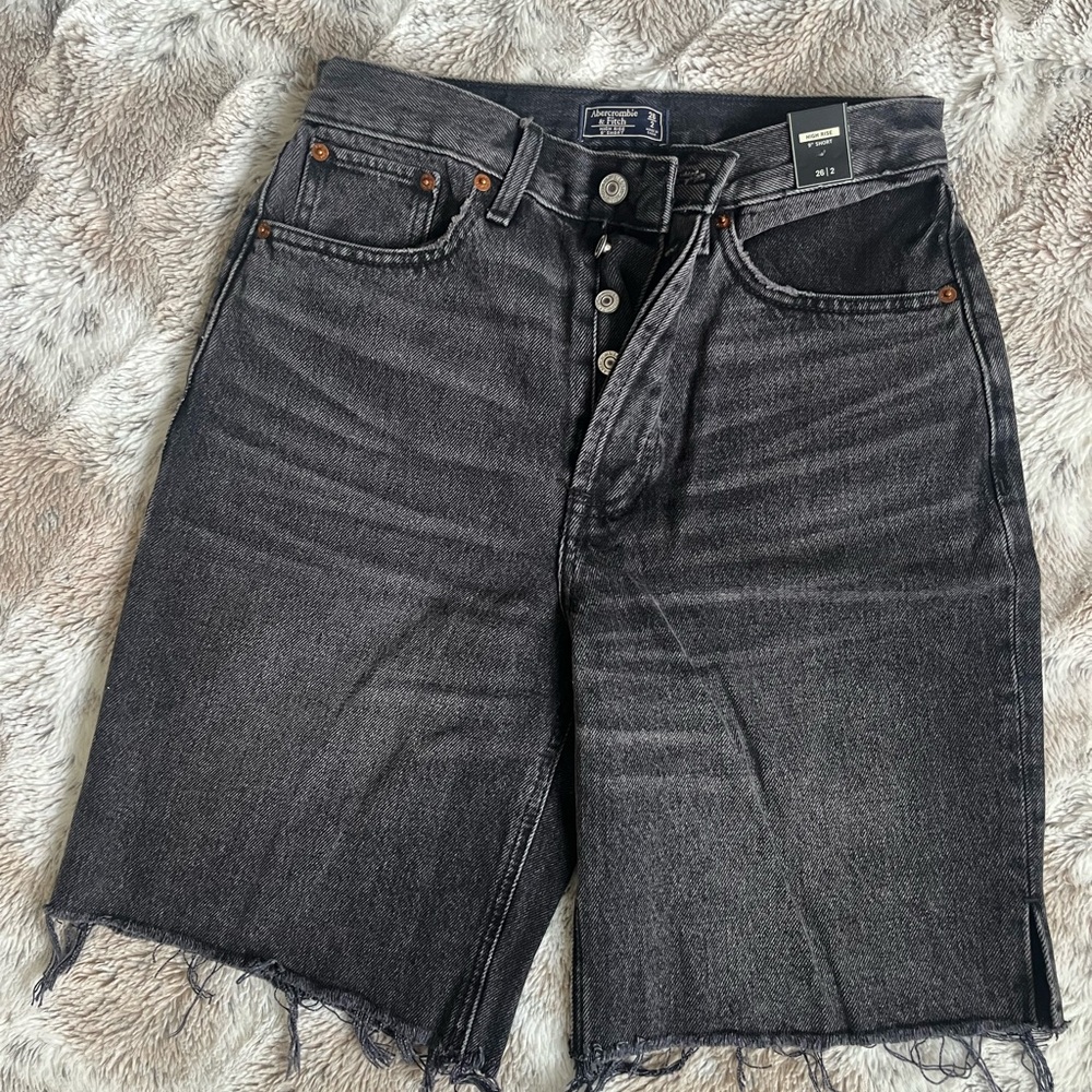 Abercrombie & Fitch Charcoal Denim Shorts women’s size 26 - brand new with tags
